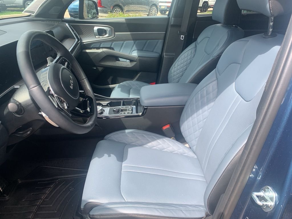 Used 2025 Blue Kia SX Prestige image 18