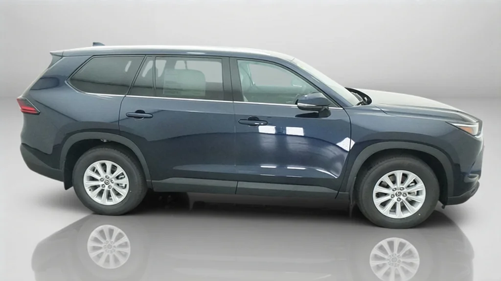 New 2026 Blueprint Toyota Hybrid XLE image 7