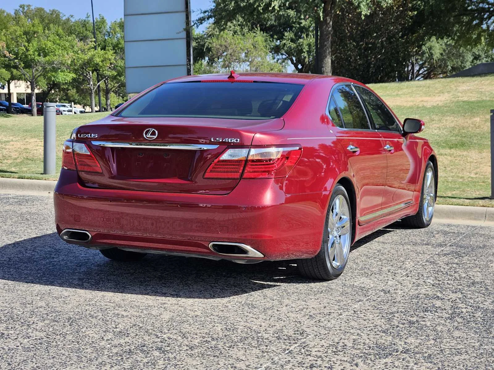Used 2010 Matador Red Mica Lexus  image 4