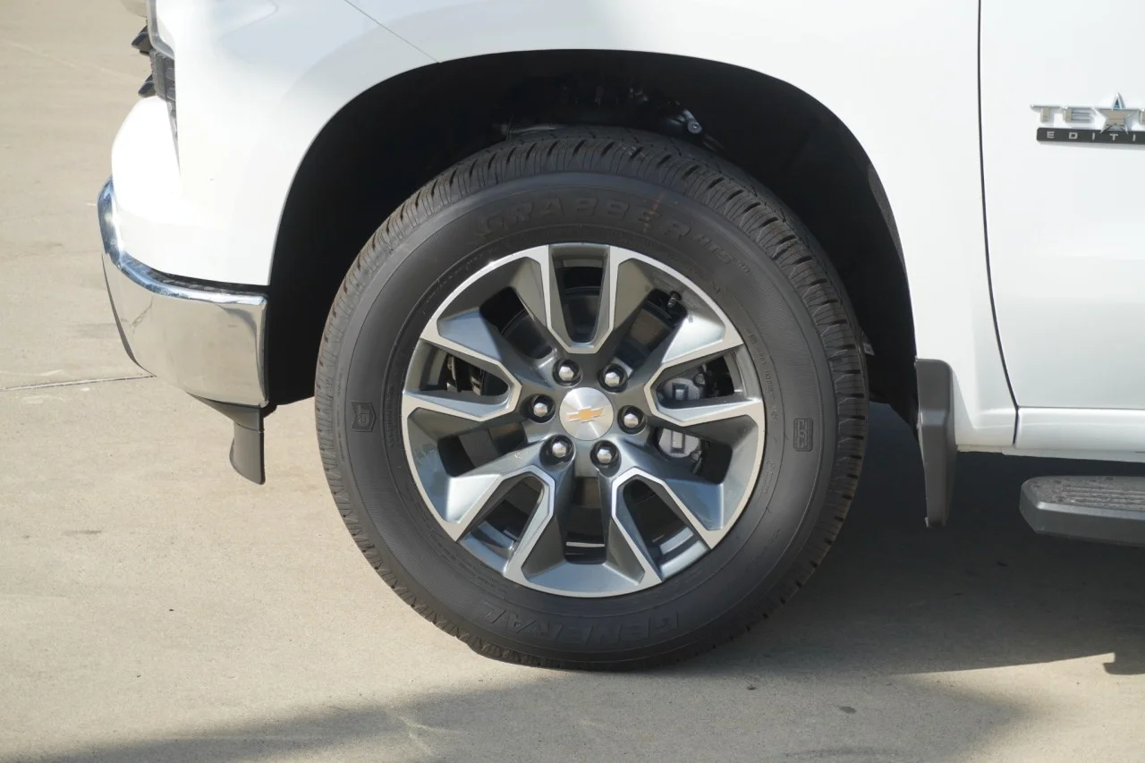 2026 Chevrolet Silverado 1500 LT - Photo 16