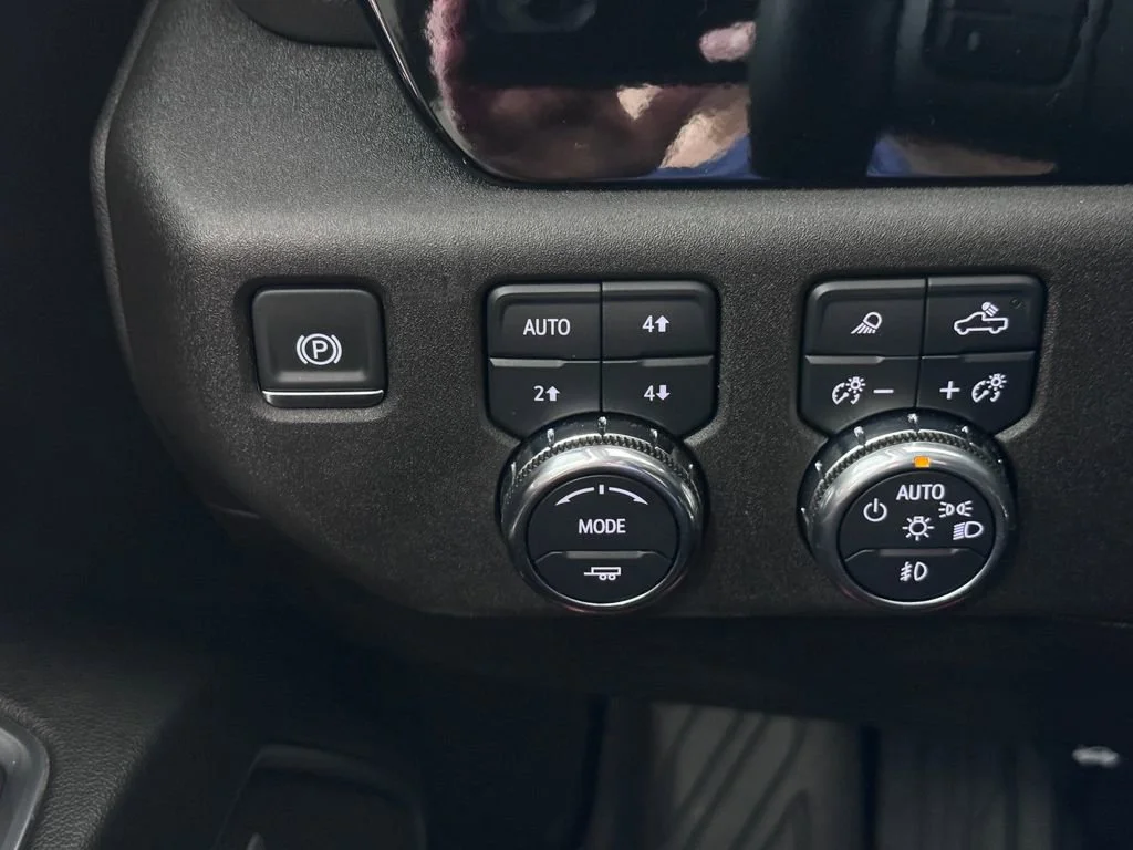 2025 GMC Sierra 2500HD SLT - Photo 26