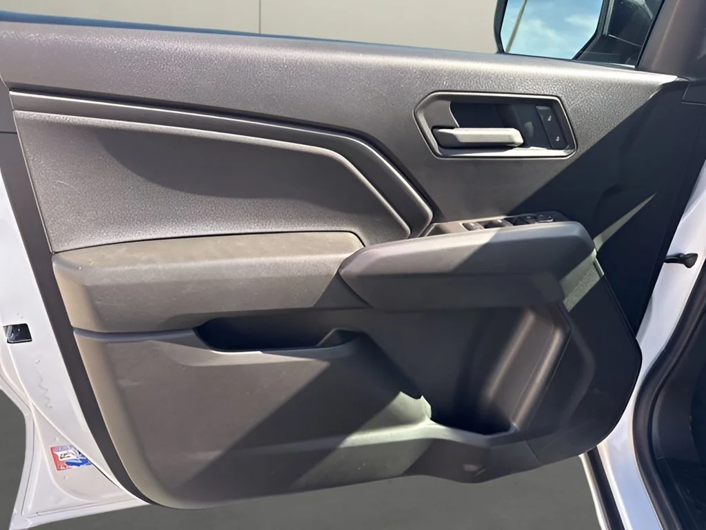 New 2026 Summit White Chevrolet Trail Boss image 24