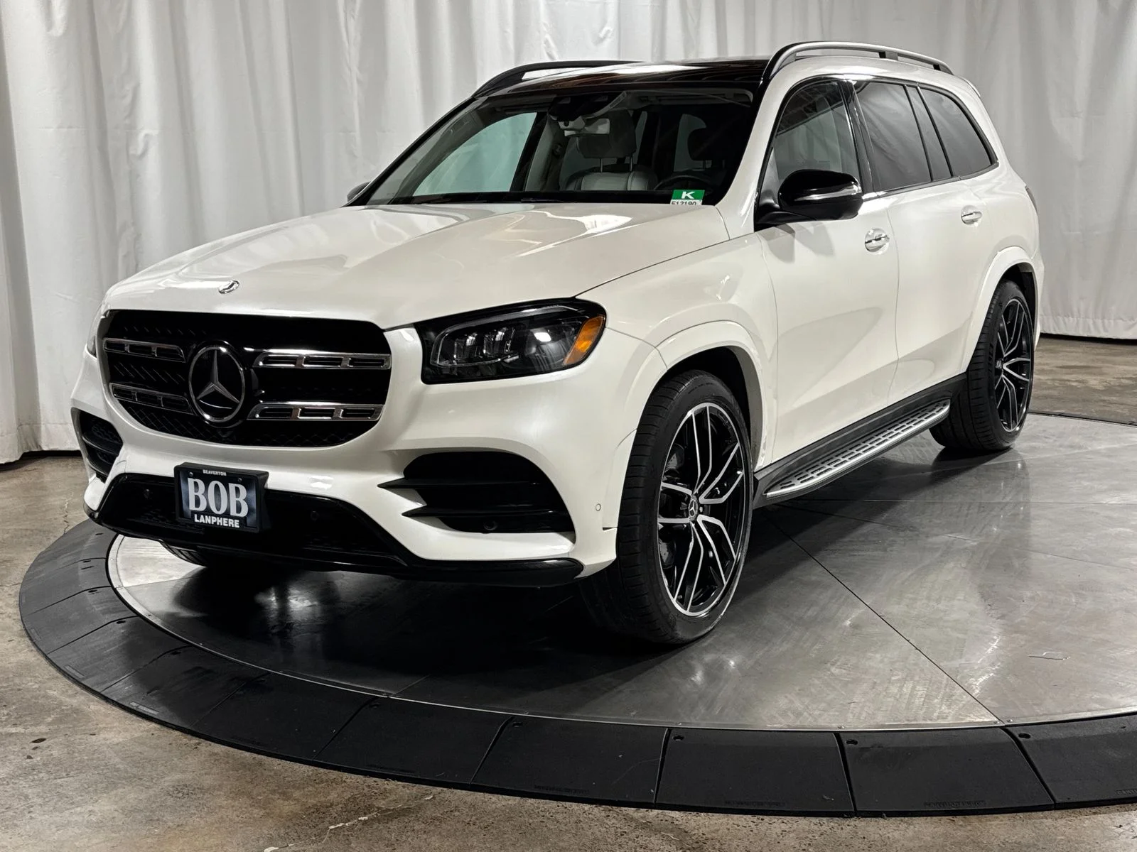 Used 2020 White Mercedes-Benz GLS 580 4MATIC® image 1