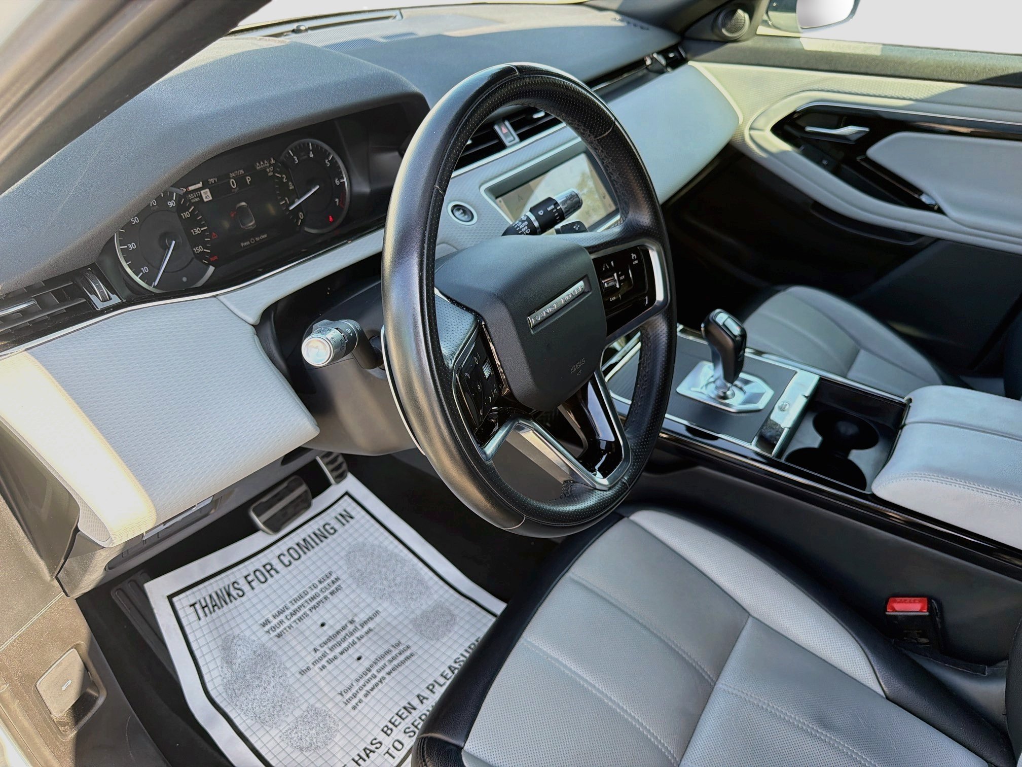 Used 2021 Fuji White Land Rover R-Dynamic S image 24