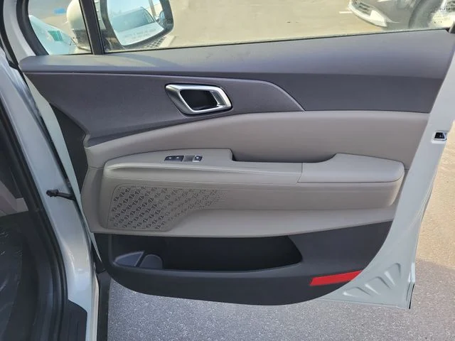 New 2026 Ivory Silver Kia EX image 36