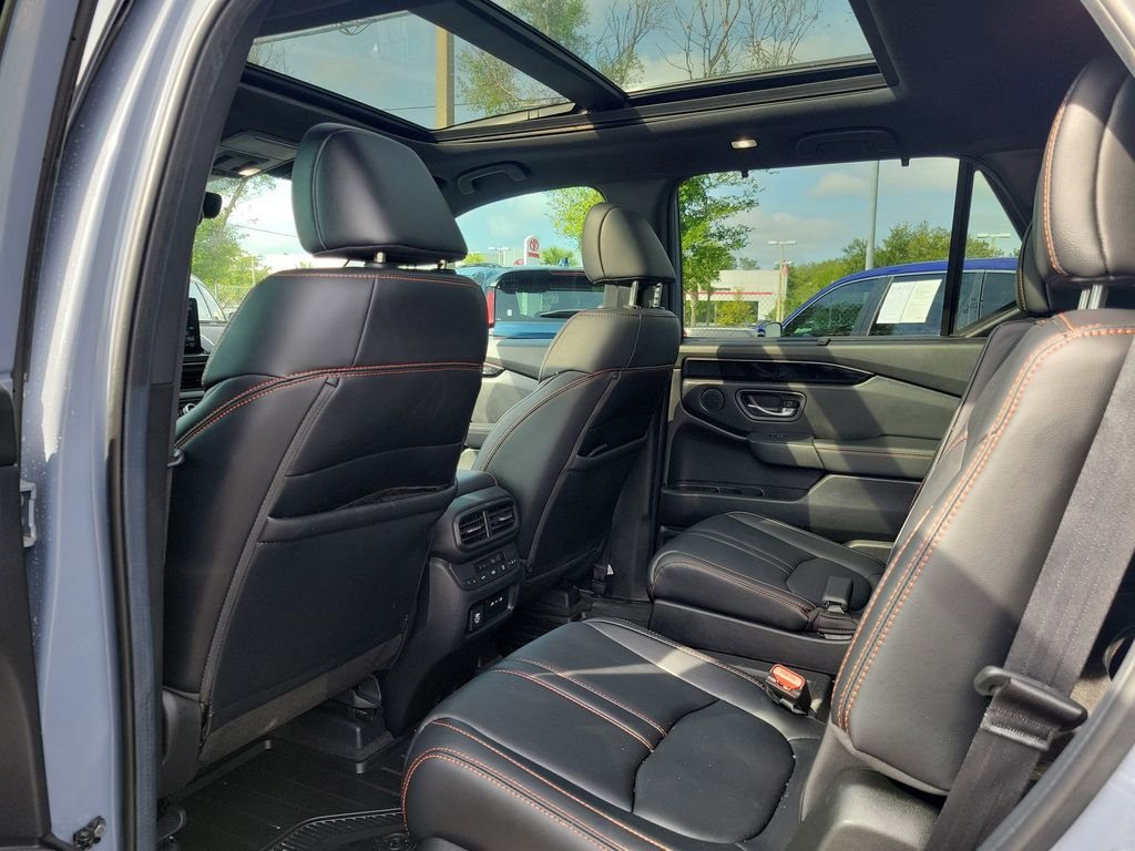 2025 Honda Pilot TrailSport - Photo 15