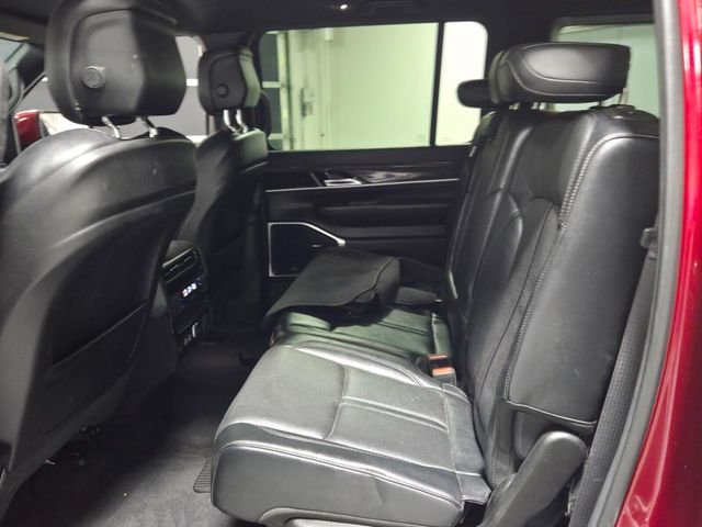 Used 2022 Red Jeep Series III image 4