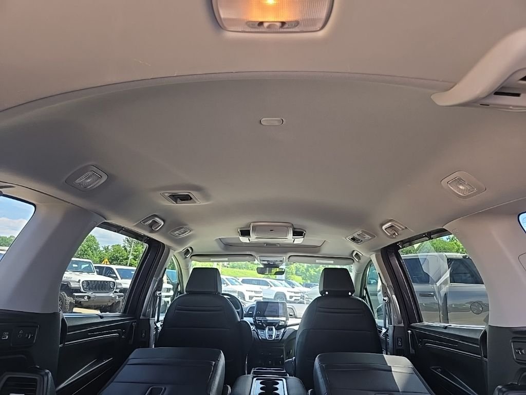 Used 2021  Honda Touring image 111