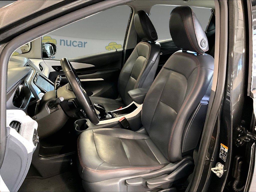 Used 2018 Gray Chevrolet Premier image 10