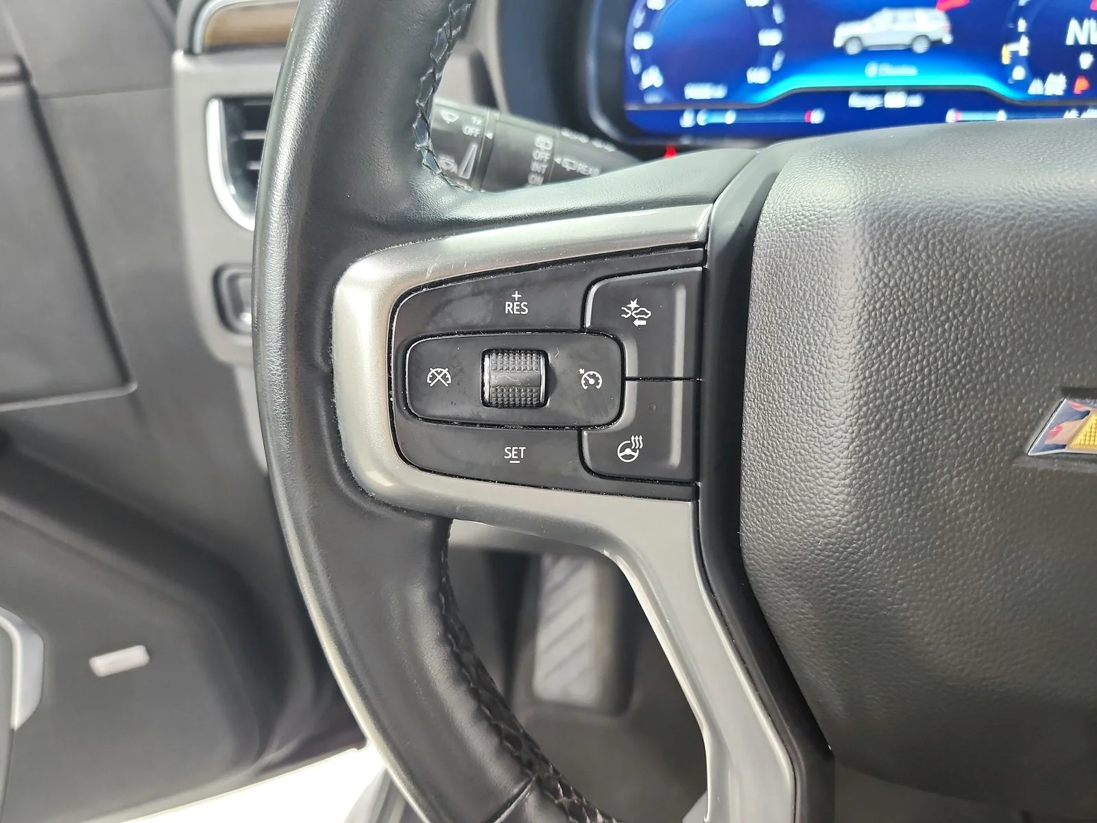 Used 2023 Silver Sage Metallic Chevrolet Premier image 24