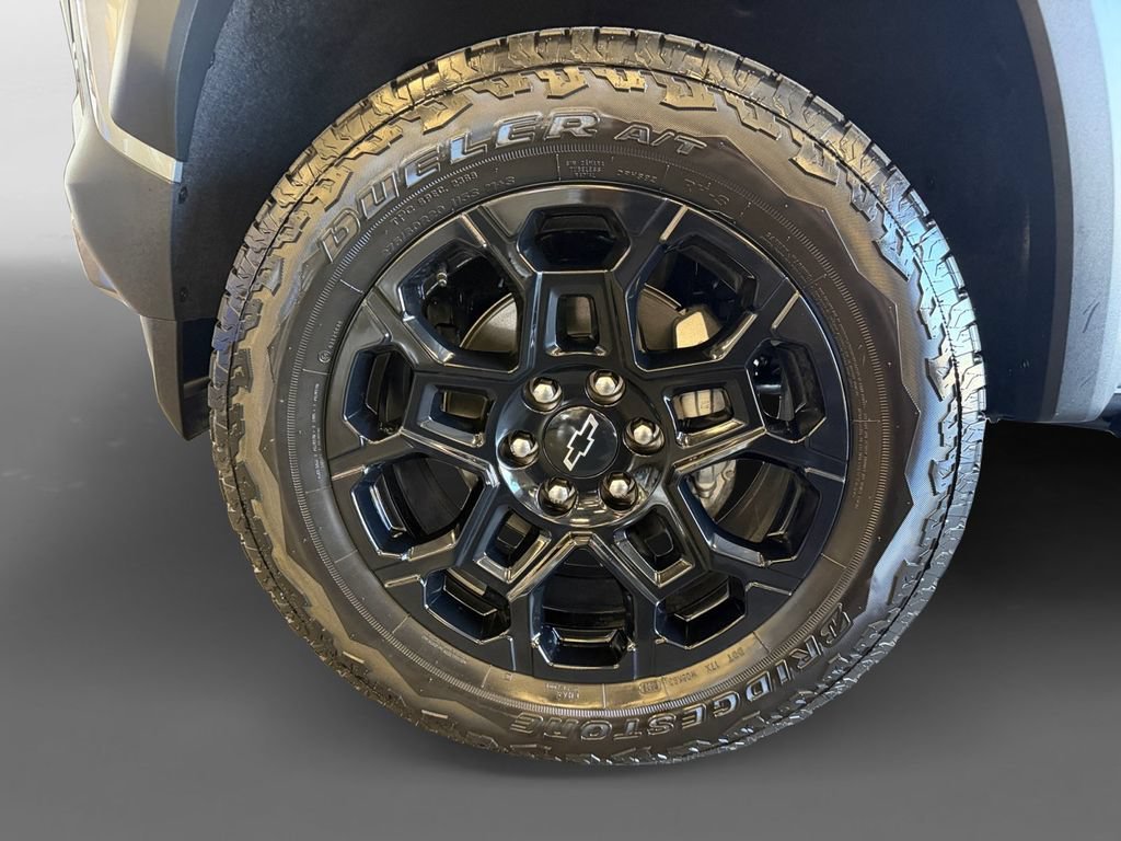 New 2026 Sterling Gray Metallic Chevrolet Trail Boss image 15
