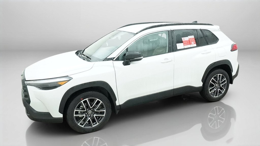 New 2026 Wind Chill Pearl Toyota XLE image 3