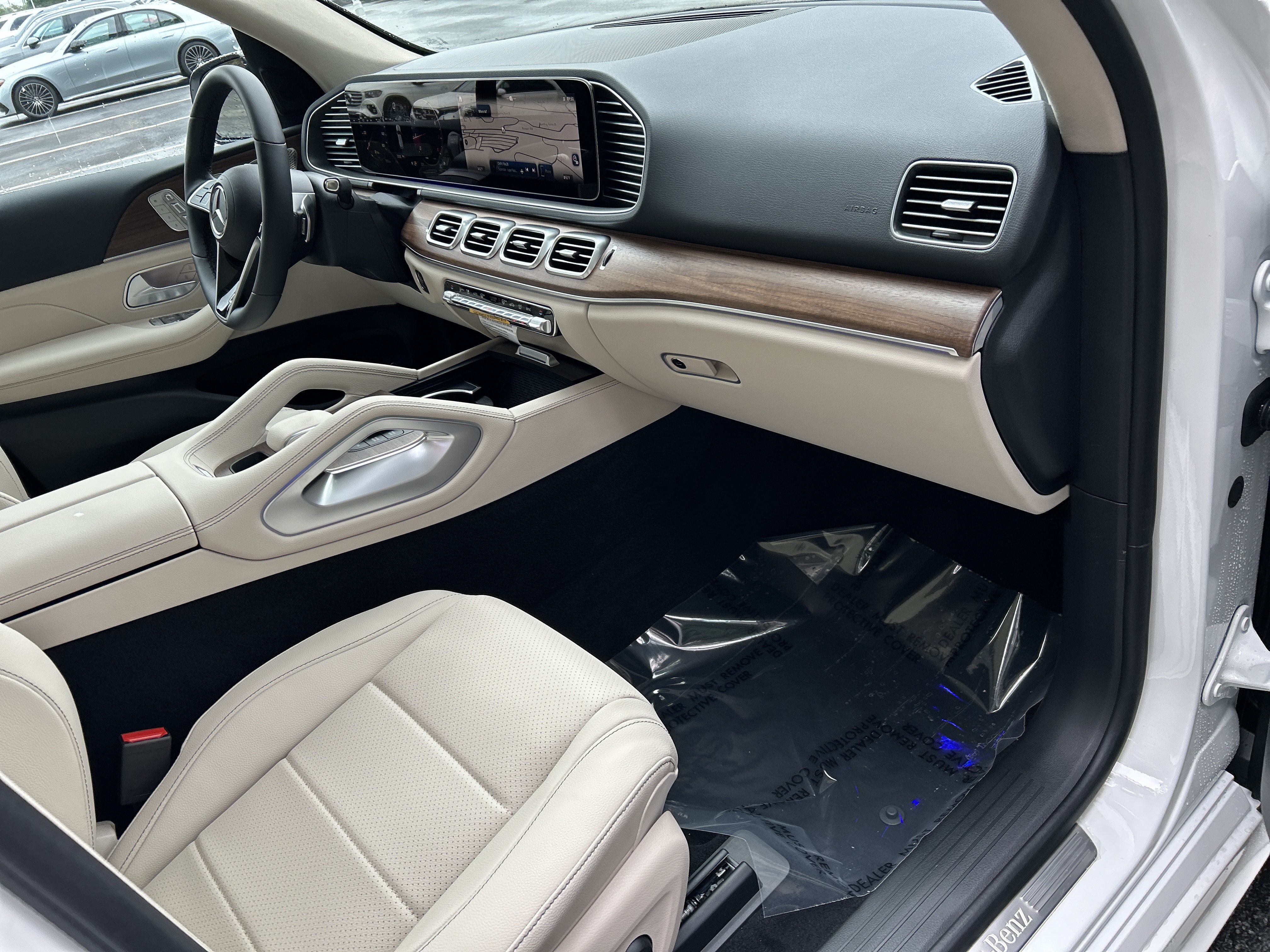 New 2026 Polar White Mercedes-Benz GLE 350 SUV image 42