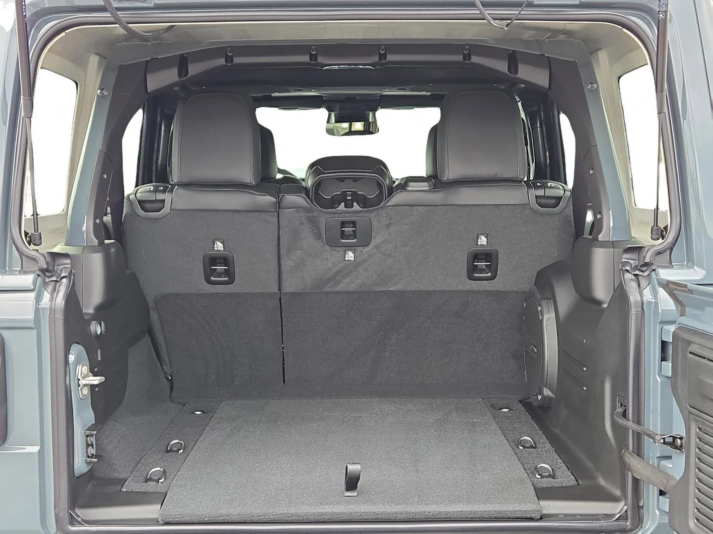 New 2026 Anvil Clearcoat Jeep Sahara image 10