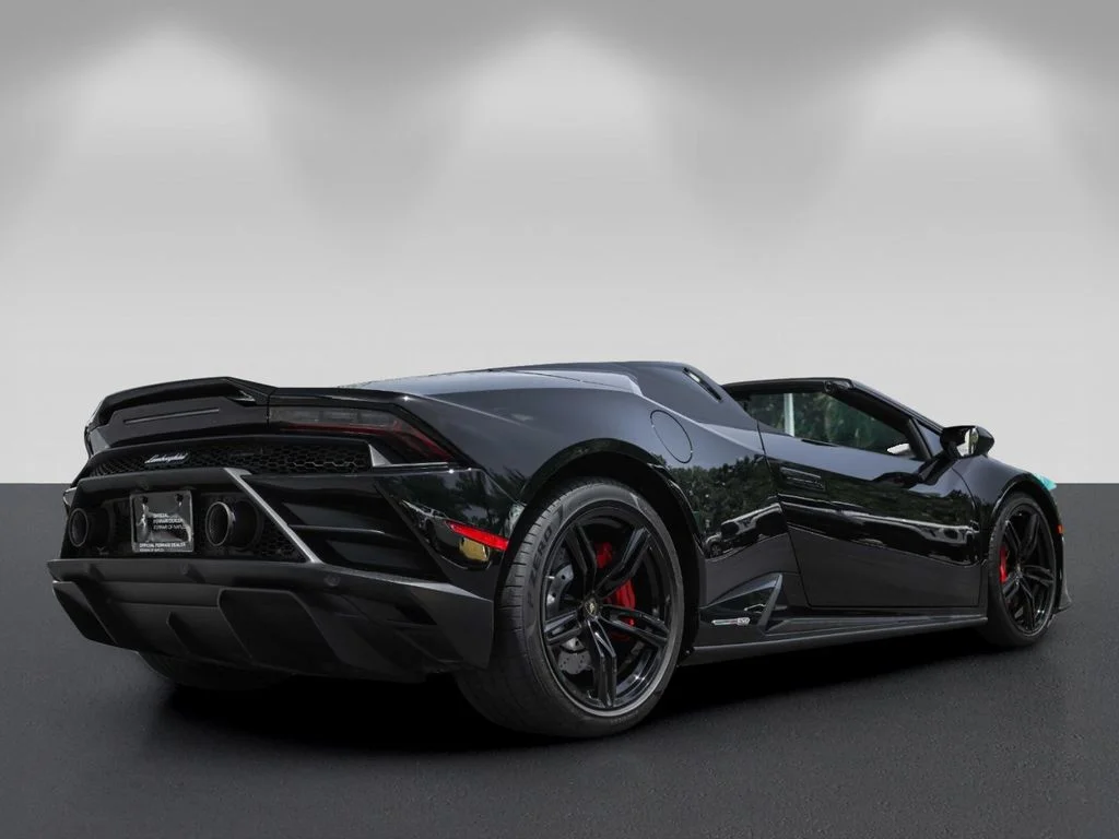 Used 2020 Nero Noctis Lamborghini Base image 3
