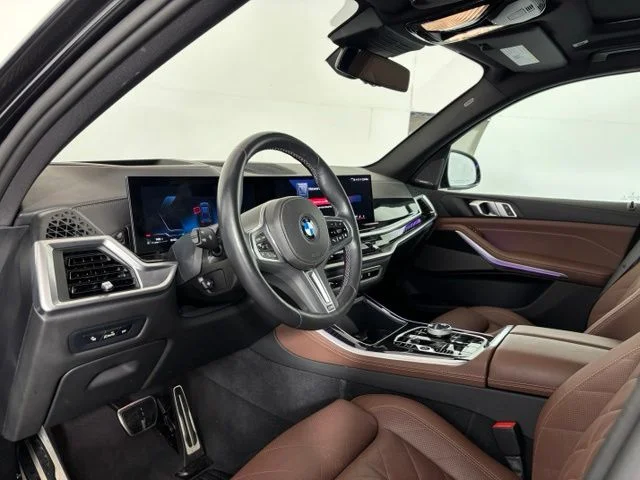 Certified Used 2025 Black Sapphire Metallic BMW M60i image 9