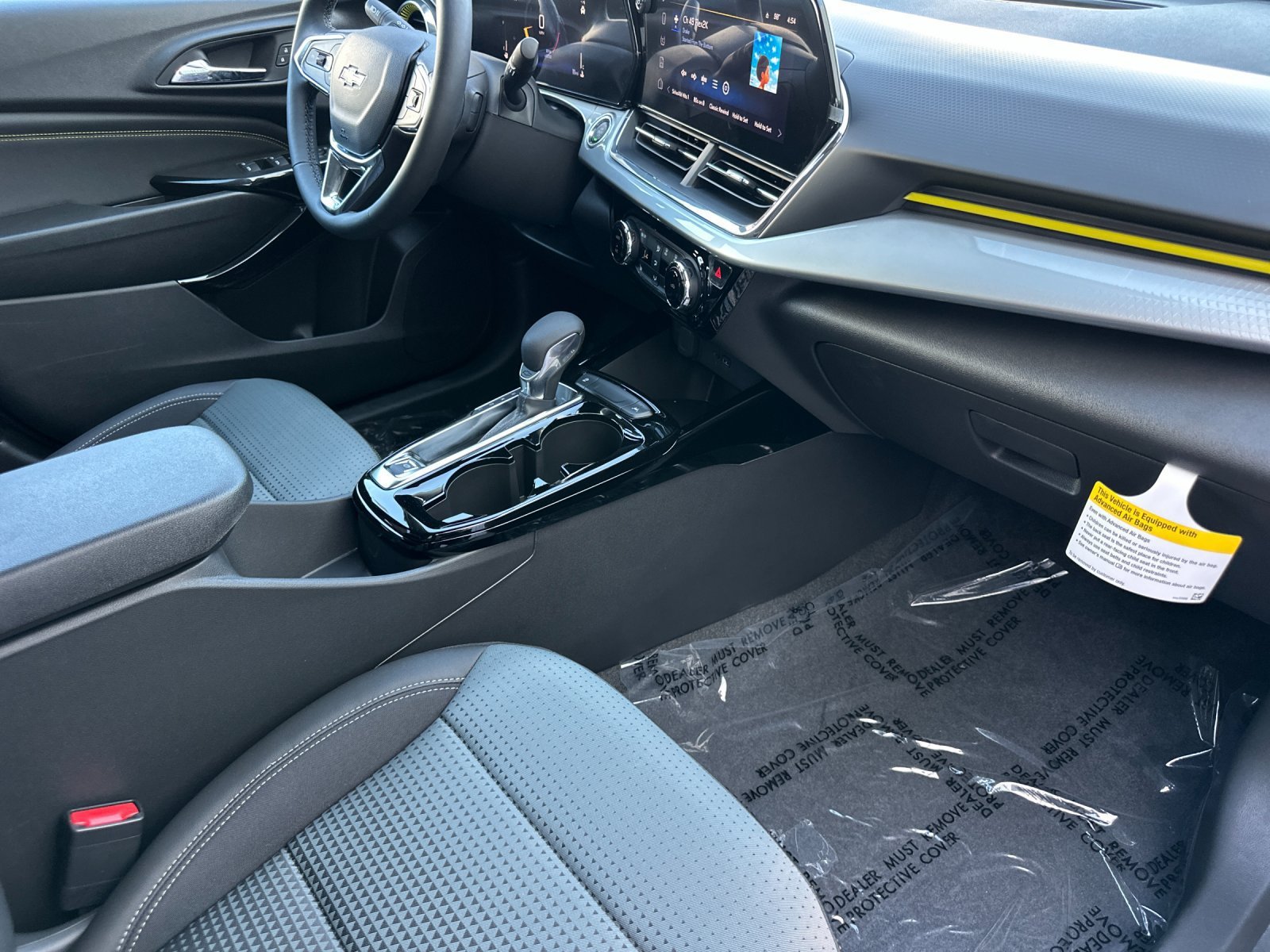 2026 Chevrolet Trax LT - Photo 16