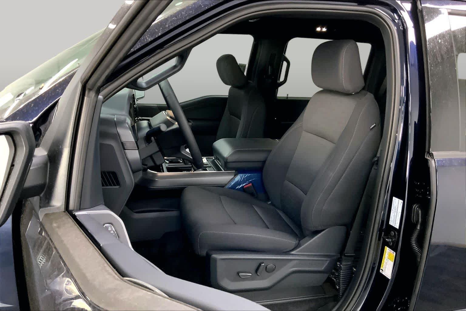 New 2026 Antimatter Blue Metallic Ford XLT image 8