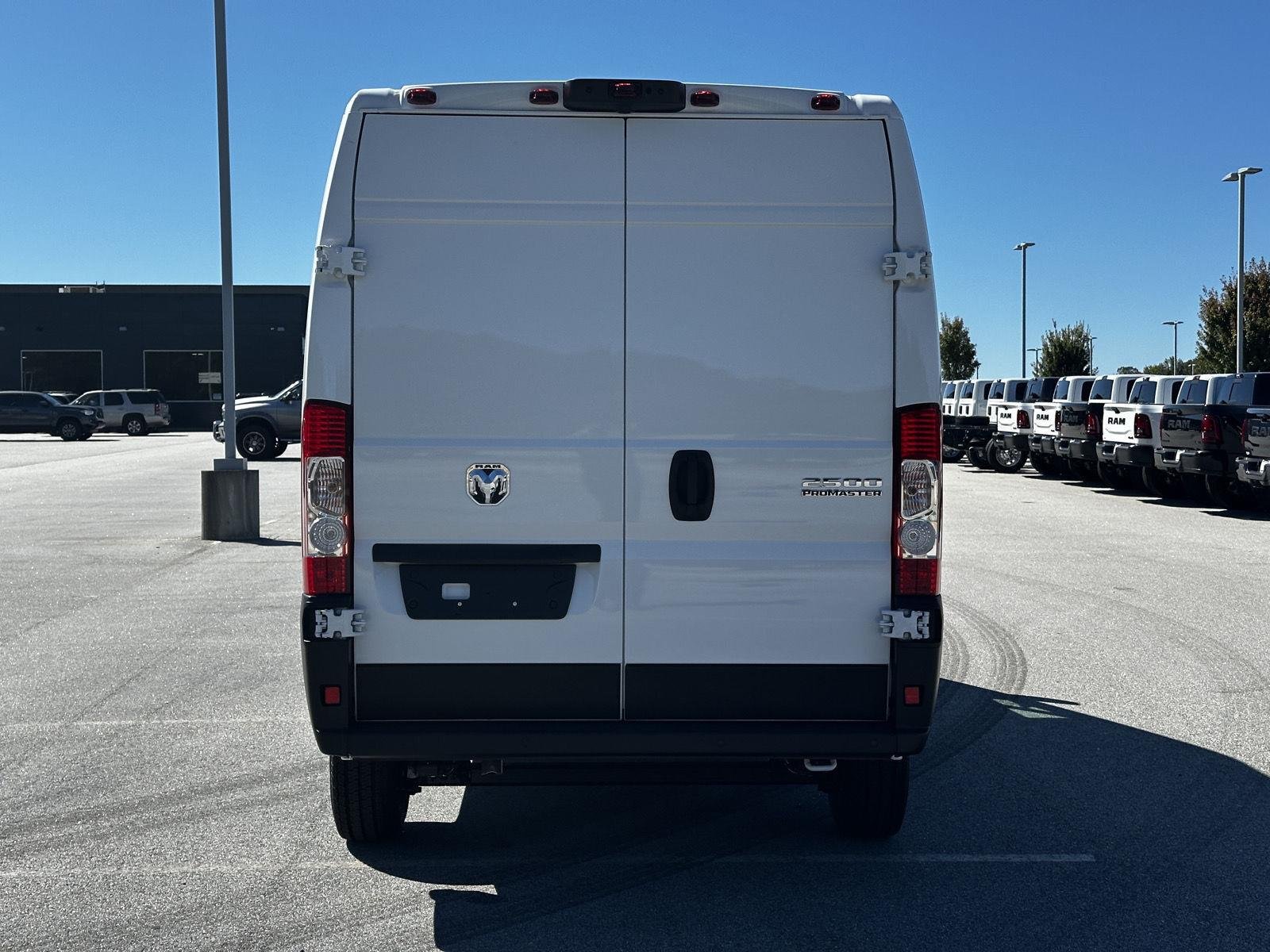 New 2026 Bright White Clear-Coat Exterior Paint RAM Tradesman image 7