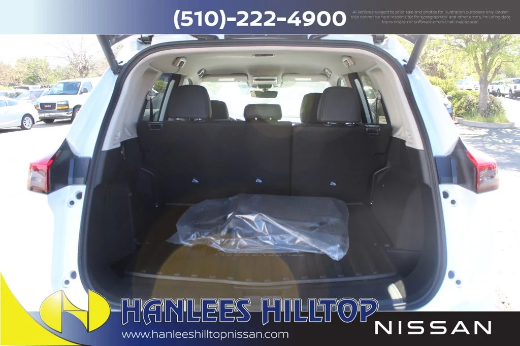 New 2026 Everest White Pearl TriCoat Nissan Rock Creek® image 10