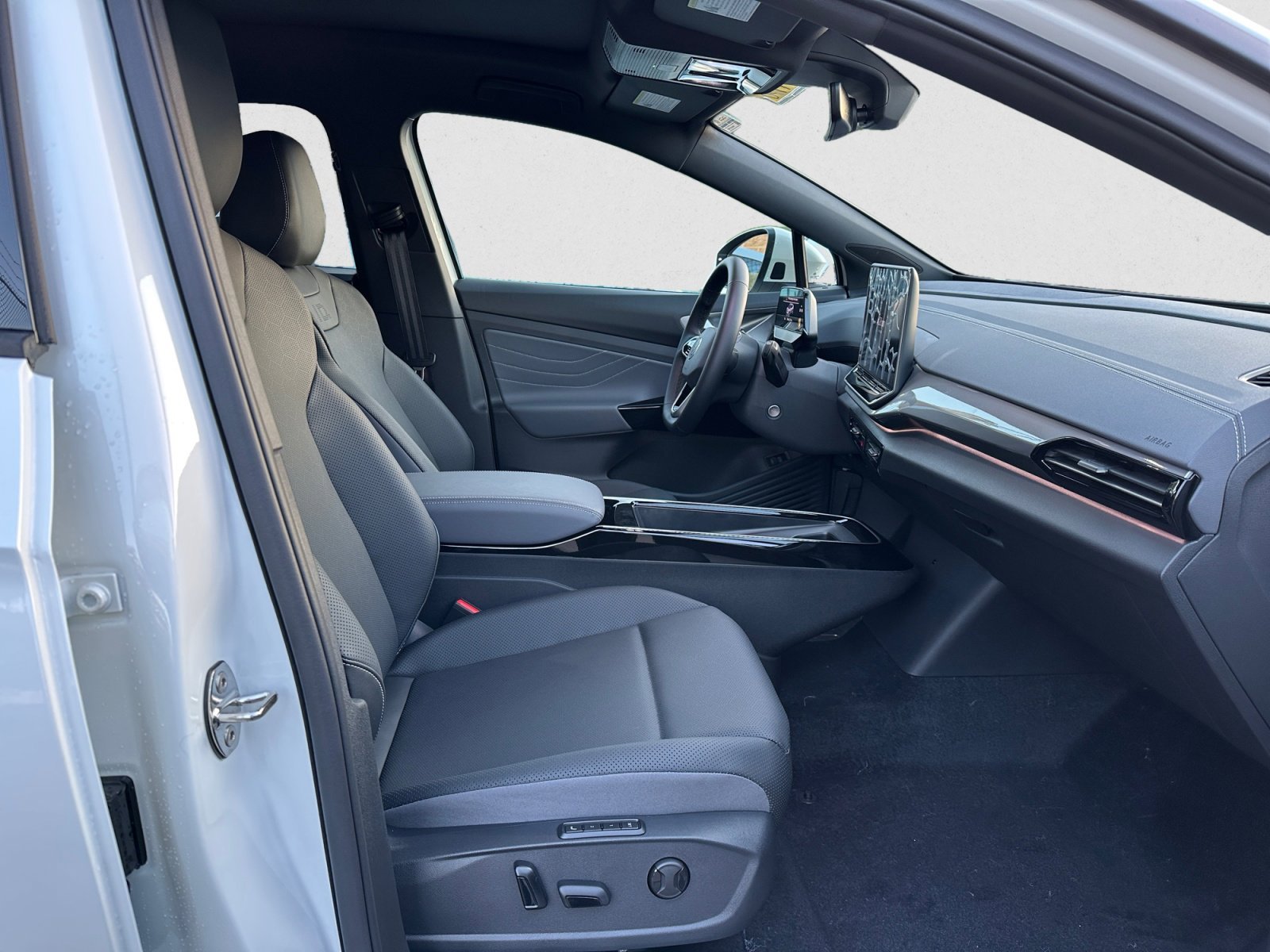 New 2026 Opal-White Volkswagen Pro S image 15