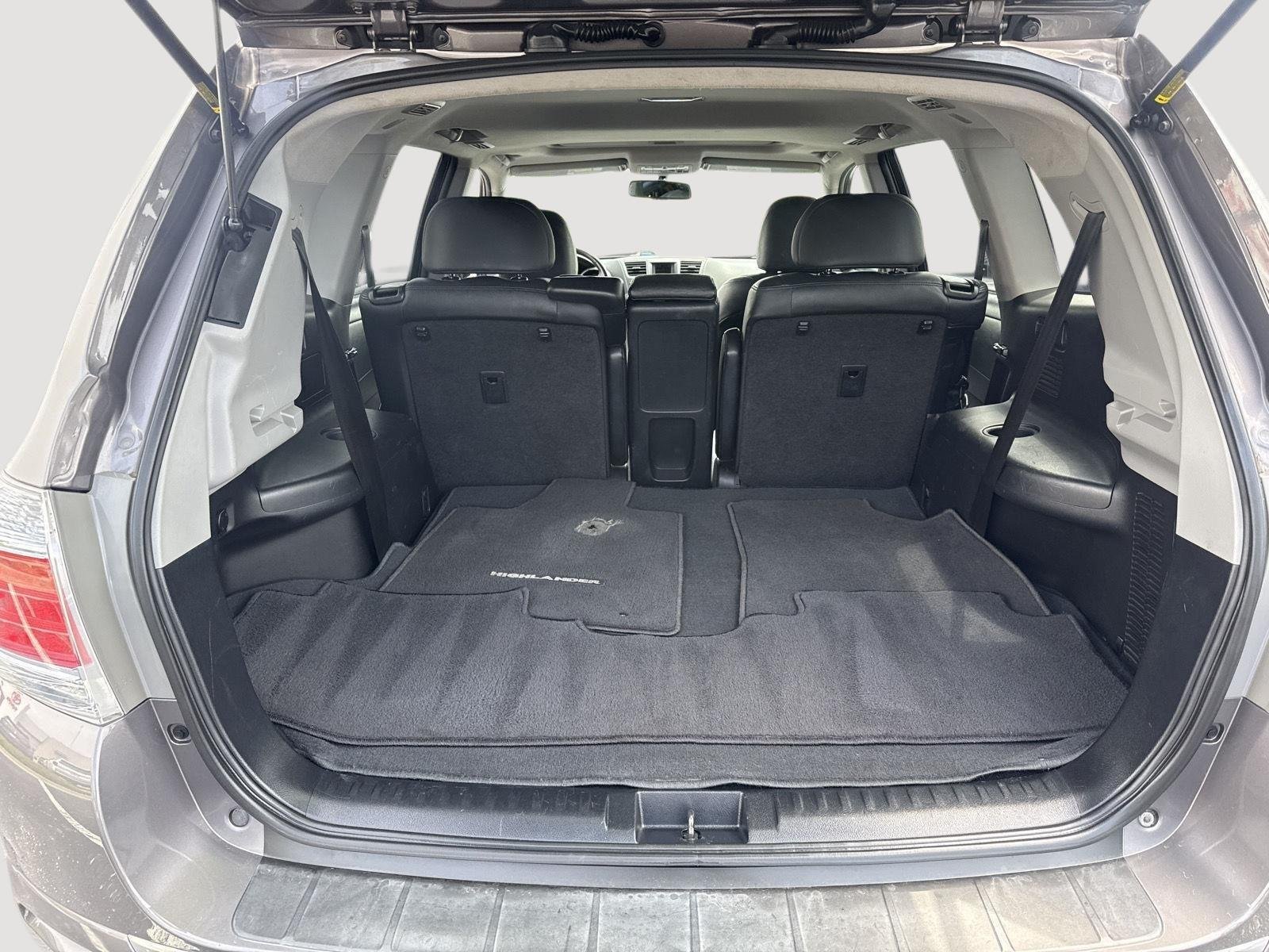 Used 2011 Predawn Gray Mica Toyota Limited image 7