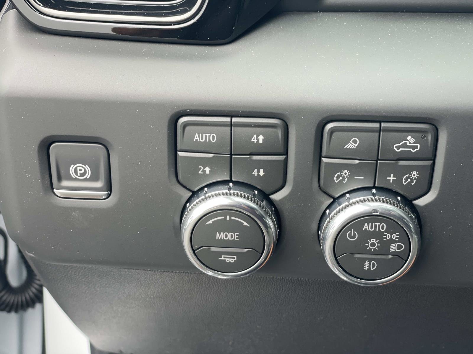 2026 GMC Sierra 2500HD AT4X - Photo 19