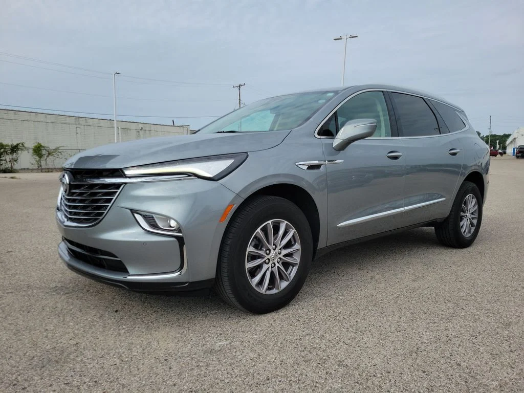 Used 2023 Gray Buick Essence image 2