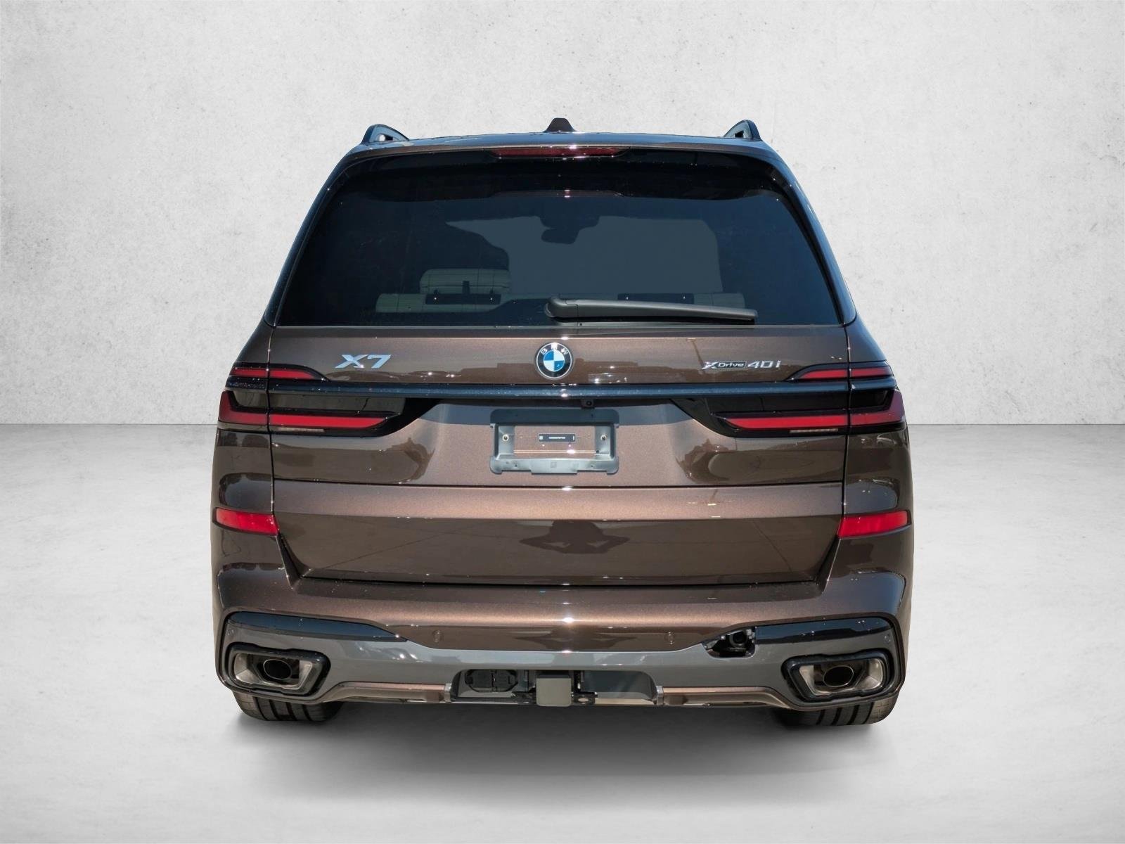 Used 2026 Macadamia Metallic BMW xDrive40i image 8