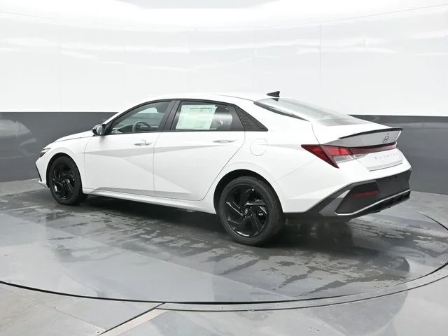 New 2026 White Hyundai SEL Sport image 3