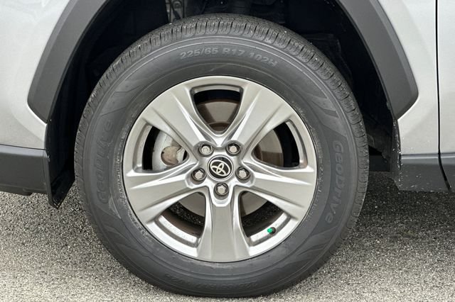 Used 2025 Silver Toyota XLE image 34
