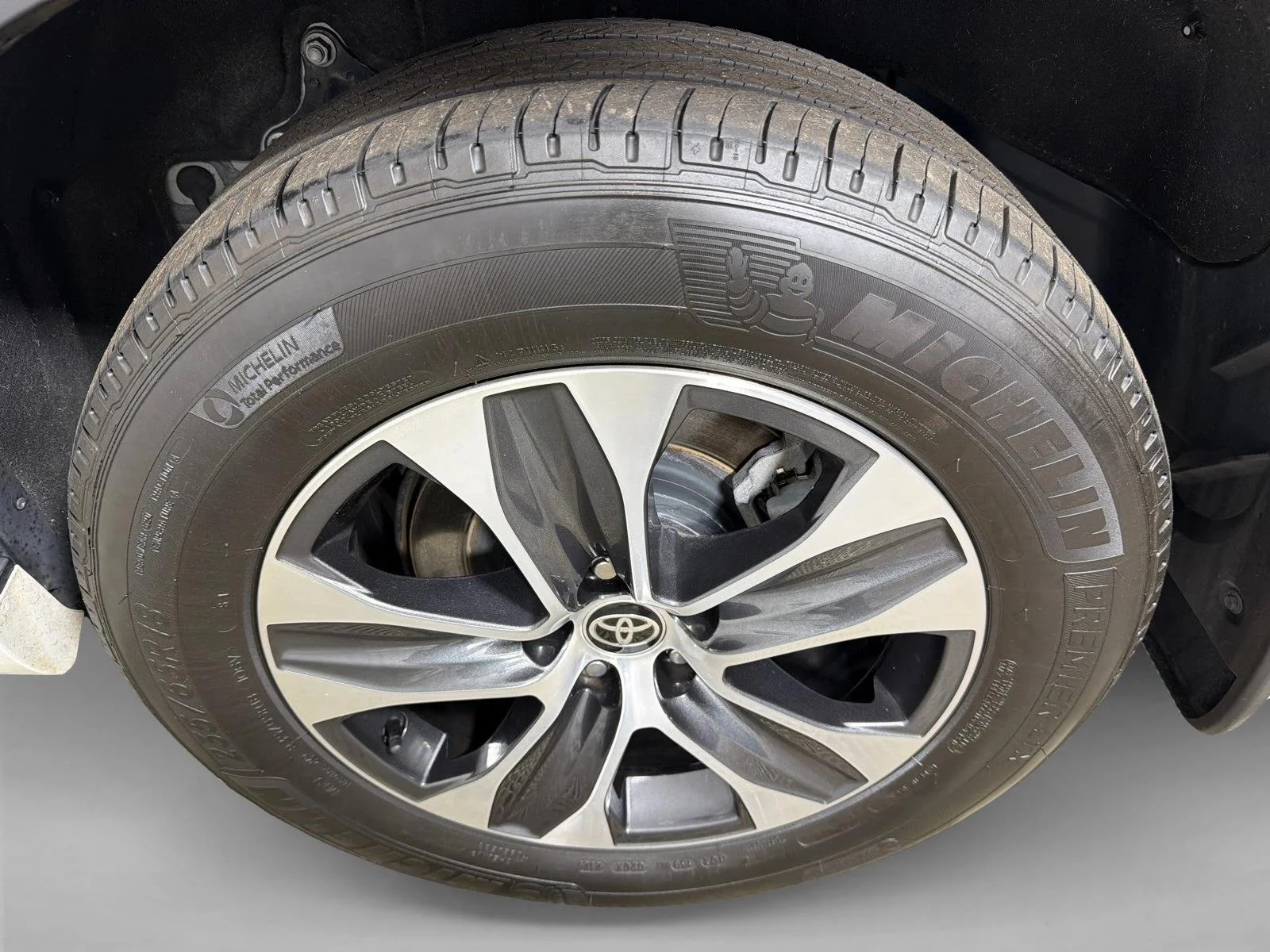 Used 2025 Gray Toyota LE image 21