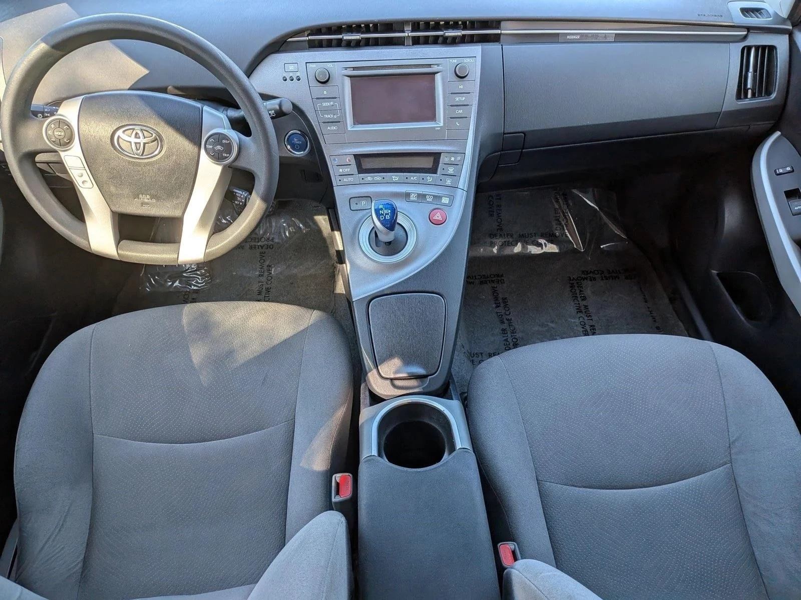 Used 2015 Winter Gray Metallic Toyota Two image 14