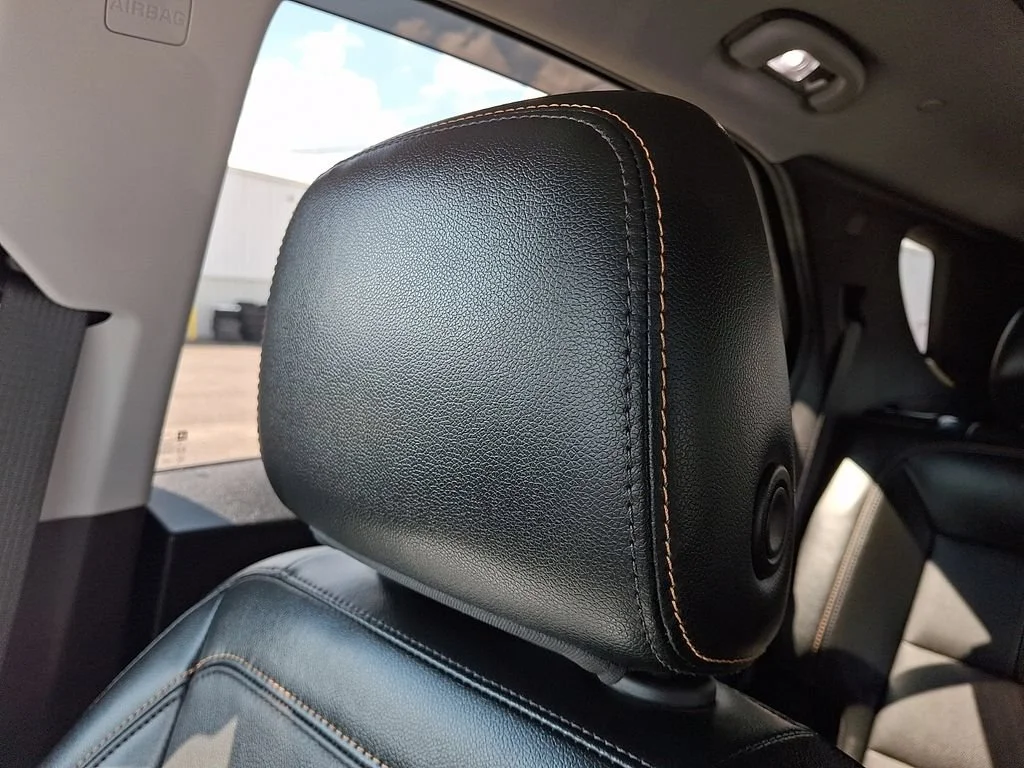 Used 2023 RADIANT RED TINTCOAT Chevrolet Premier image 18
