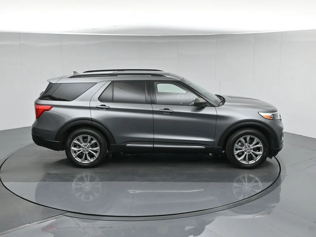Certified Used 2023 Gray Ford XLT image 45