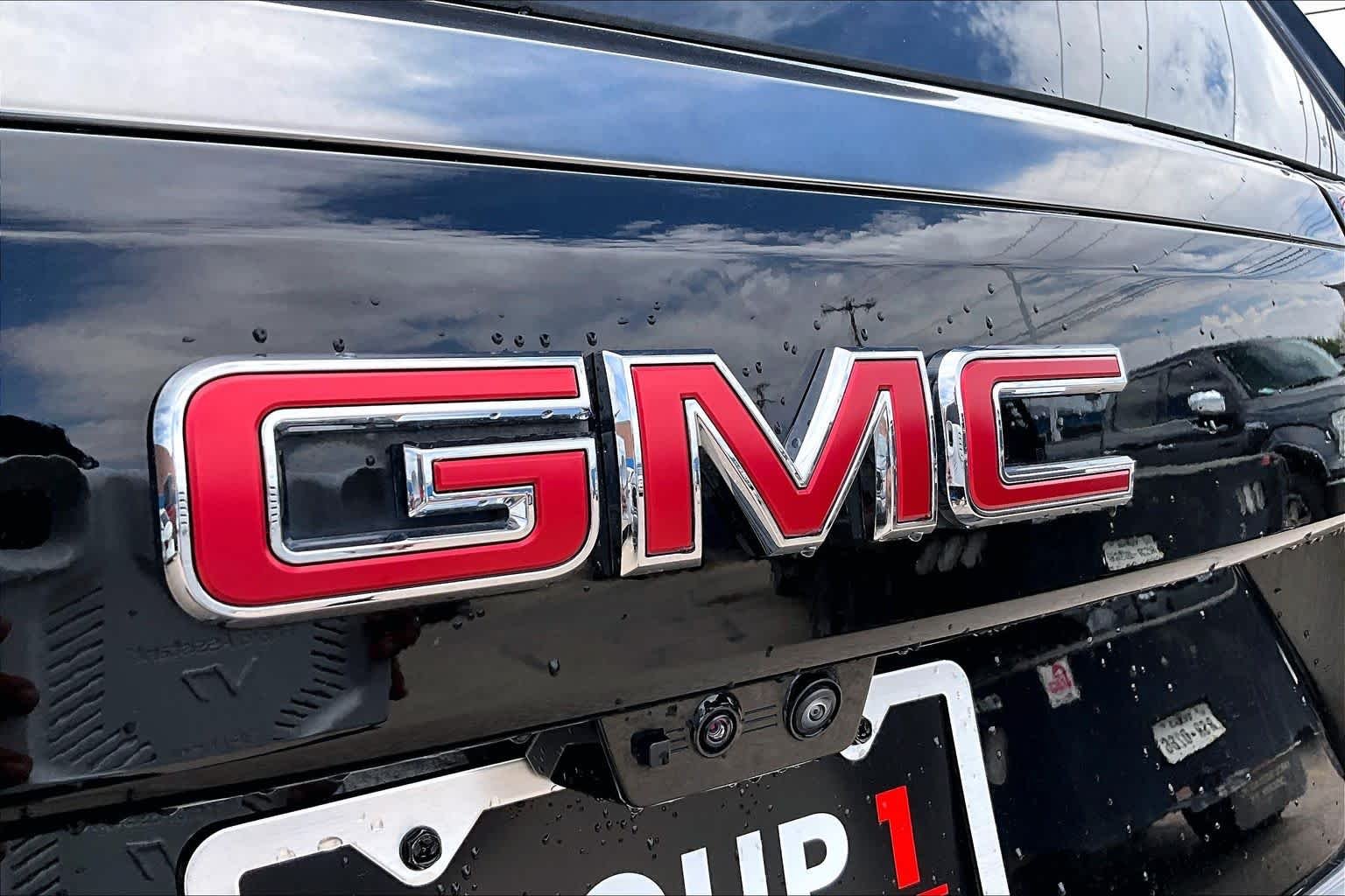 Used 2025 Onyx Black GMC AT4 image 31