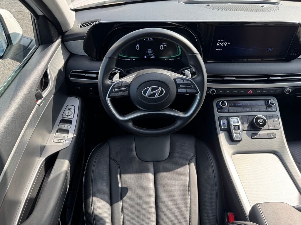 Used 2024 White Hyundai SEL image 24