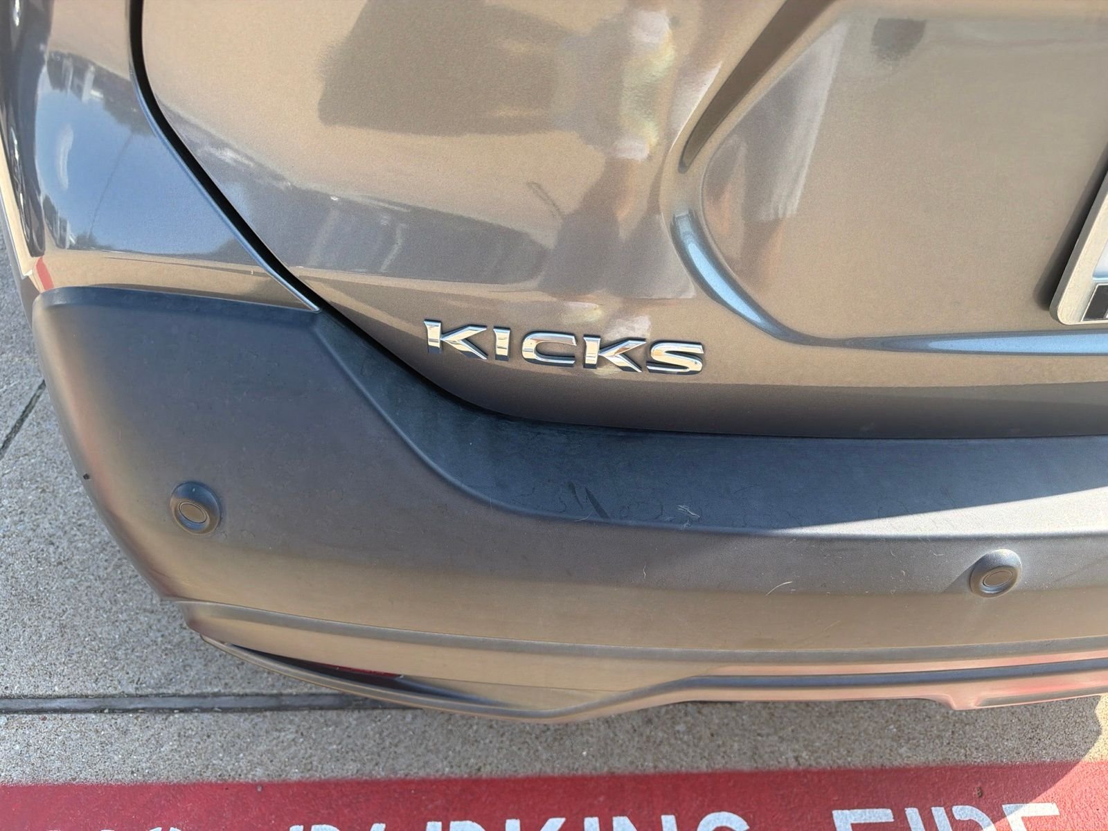 Used 2020 Gun Metallic Nissan S image 6