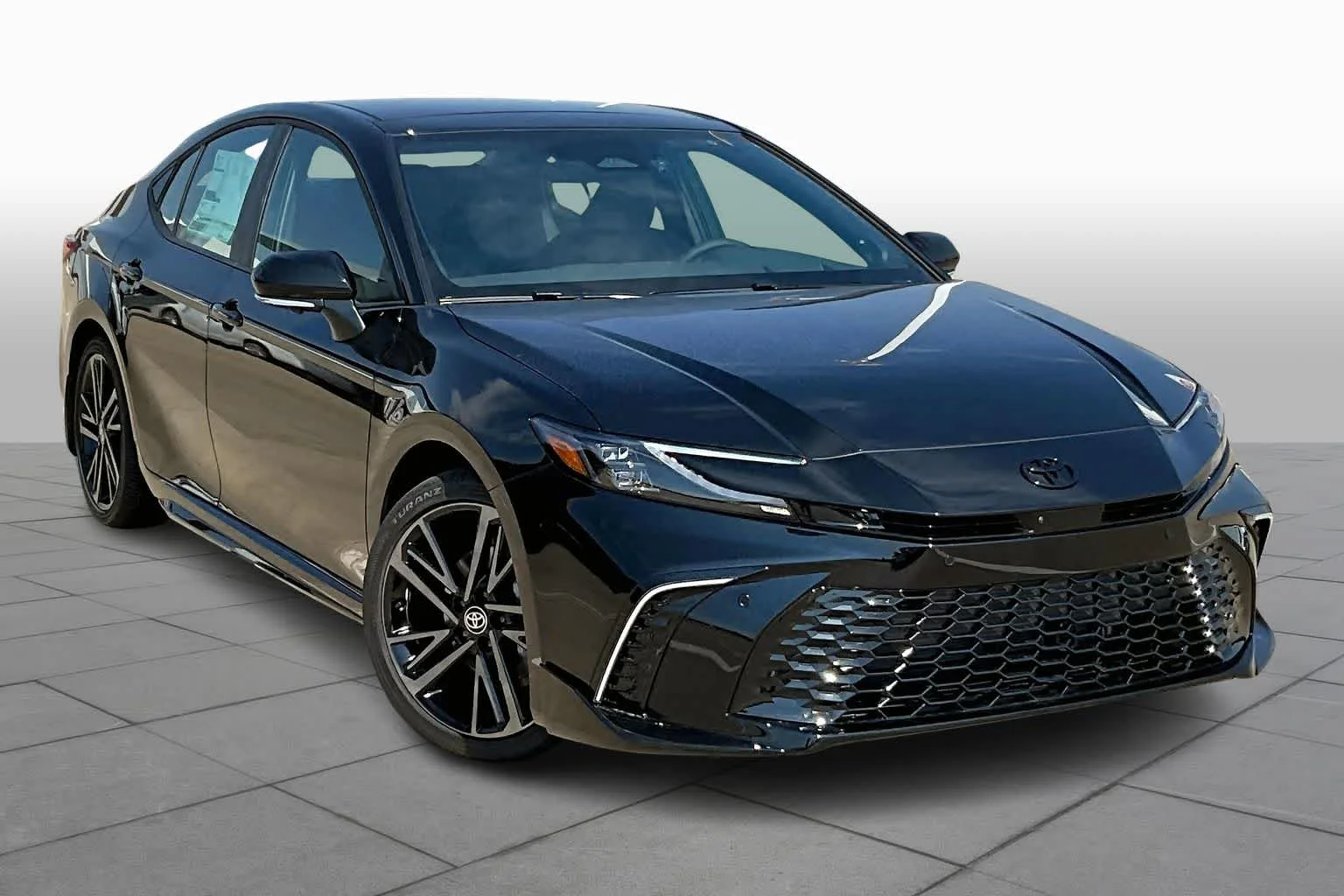 2026 Toyota Camry XSE - Photo 2