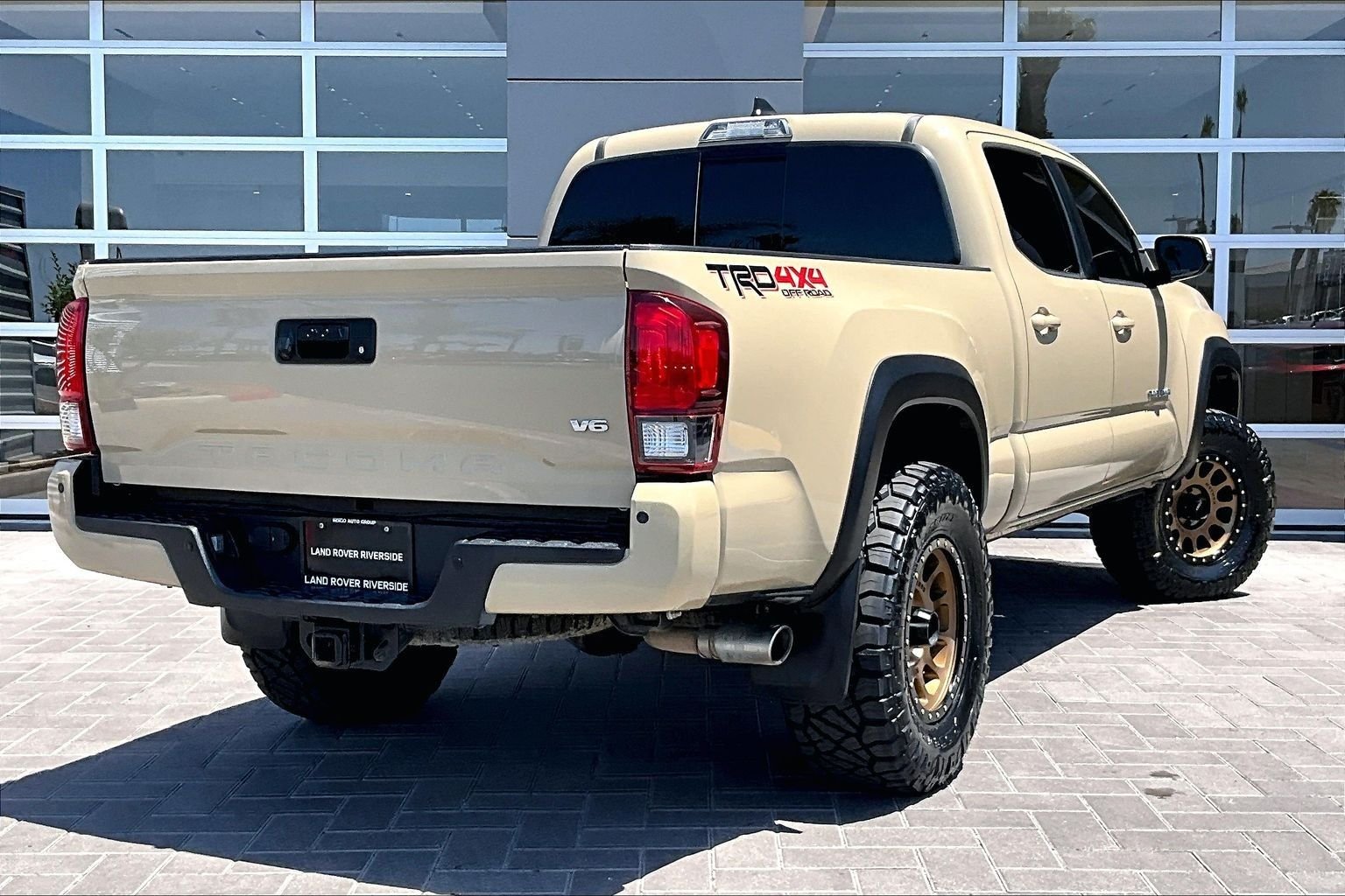 Used 2018  Toyota TRD Off-Road image 13