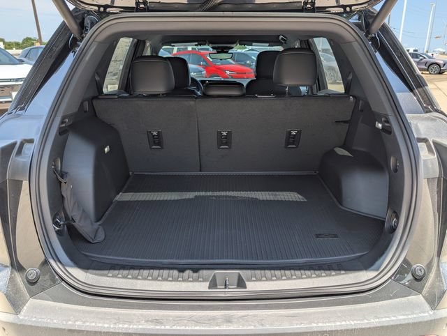 2027 Chevrolet Equinox LT - Photo 29