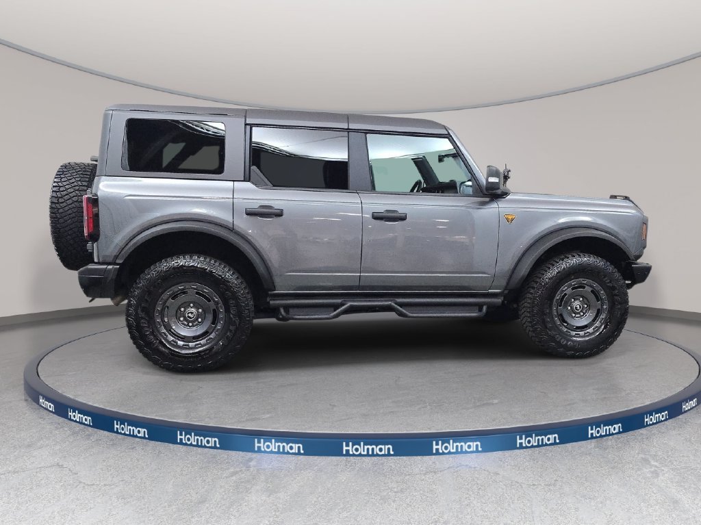 Used 2024 Gray Metallic Ford Badlands image 5