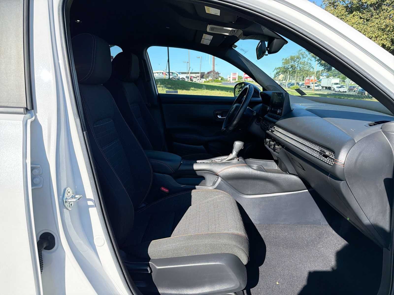Used 2024 Platinum White Pearl Honda Sport image 15