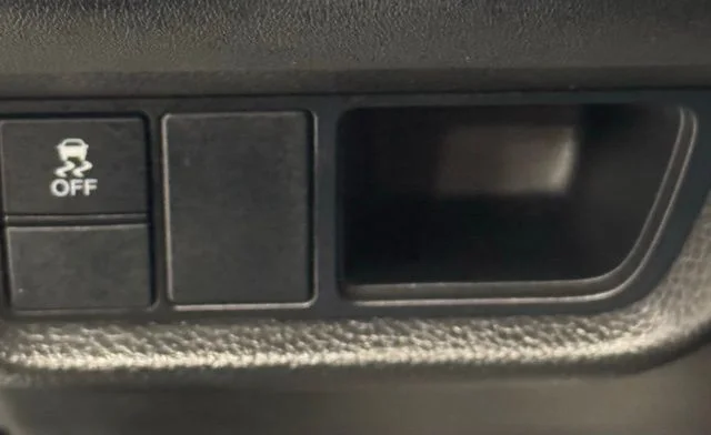 Used 2023  Honda Sport image 18