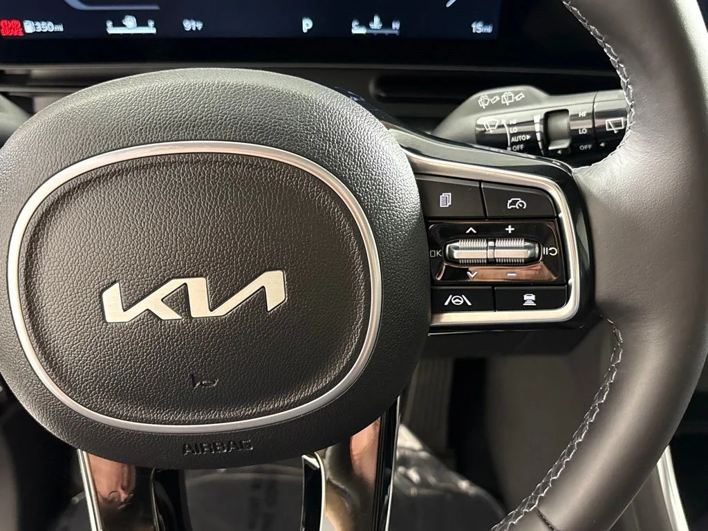 New 2026 Snow White Pearl Kia SX Prestige image 32
