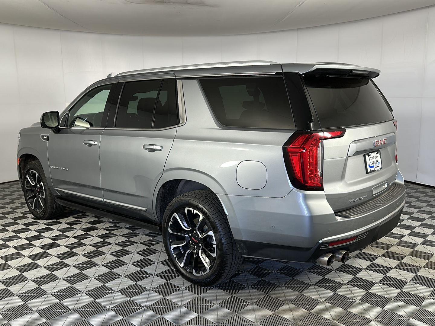 Used 2023 Sterling Metallic GMC Denali image 28