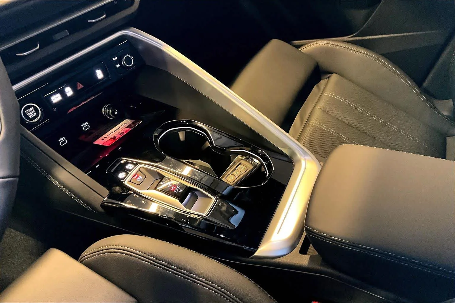 New 2025 Glacier White m Audi Premium Plus image 7