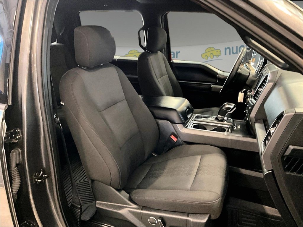 Used 2018 Gray Ford XLT image 11