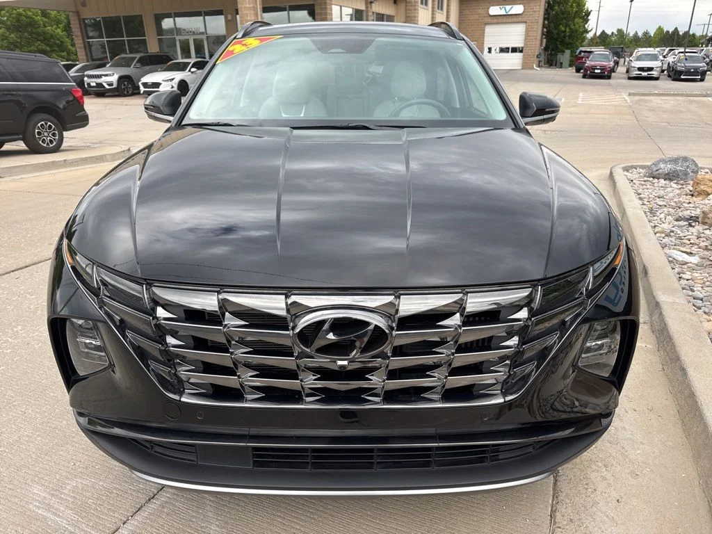 Used 2023 Black Hyundai Limited image 2