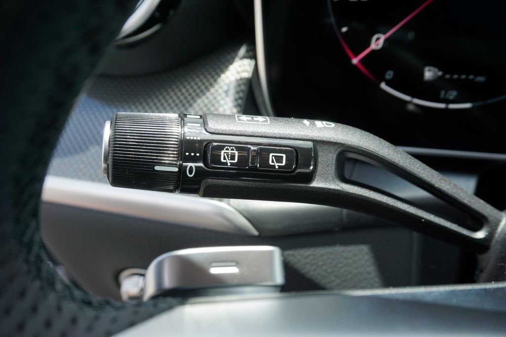 2025 Mercedes-Benz GLC Base - Photo 27